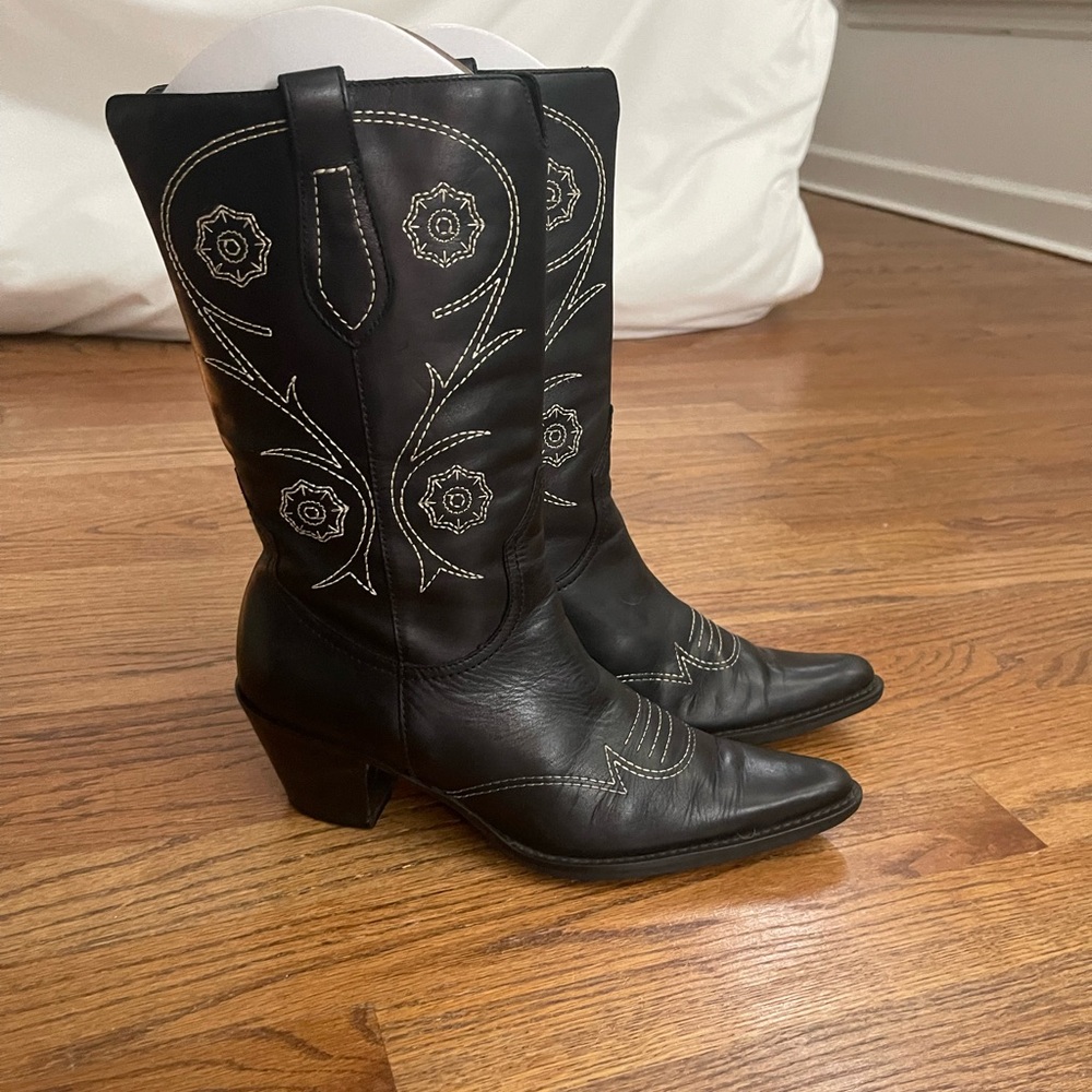 Franco Sarto leather cowboy boots cowgirl boots. Size 8
